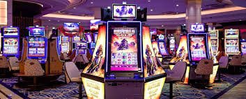 Aplikasi roda777 di layar Android menampilkan sportsbook Liga 1 dan live dealer blackjack